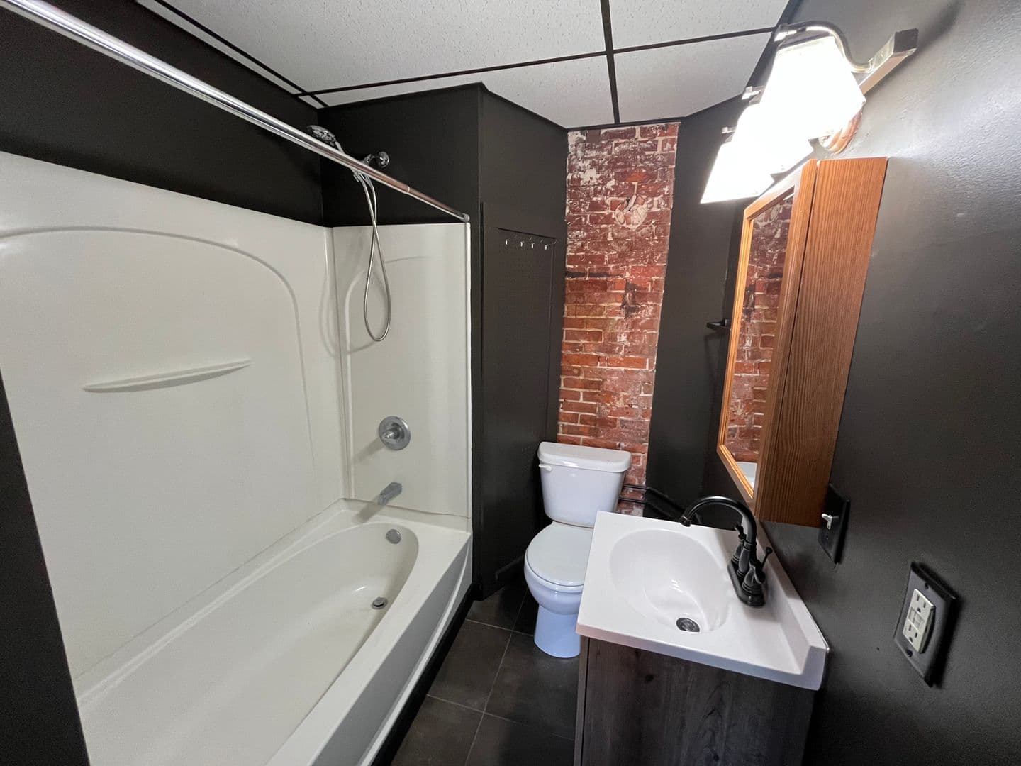 New Ulm Apartment: 227 N Minnesota St