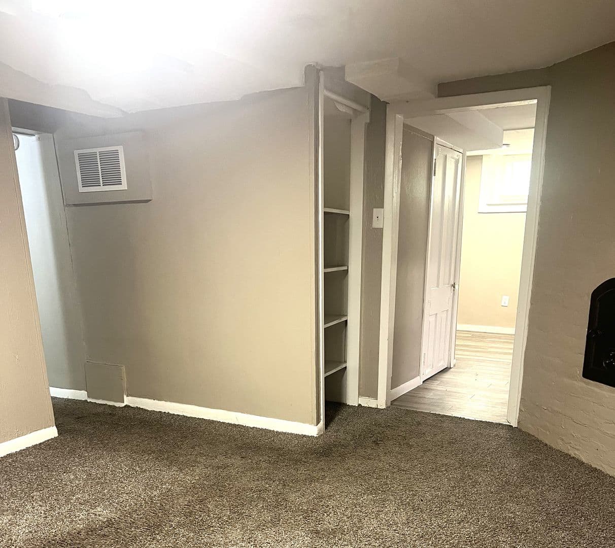 Mankato Apartment: 322 East Walnut