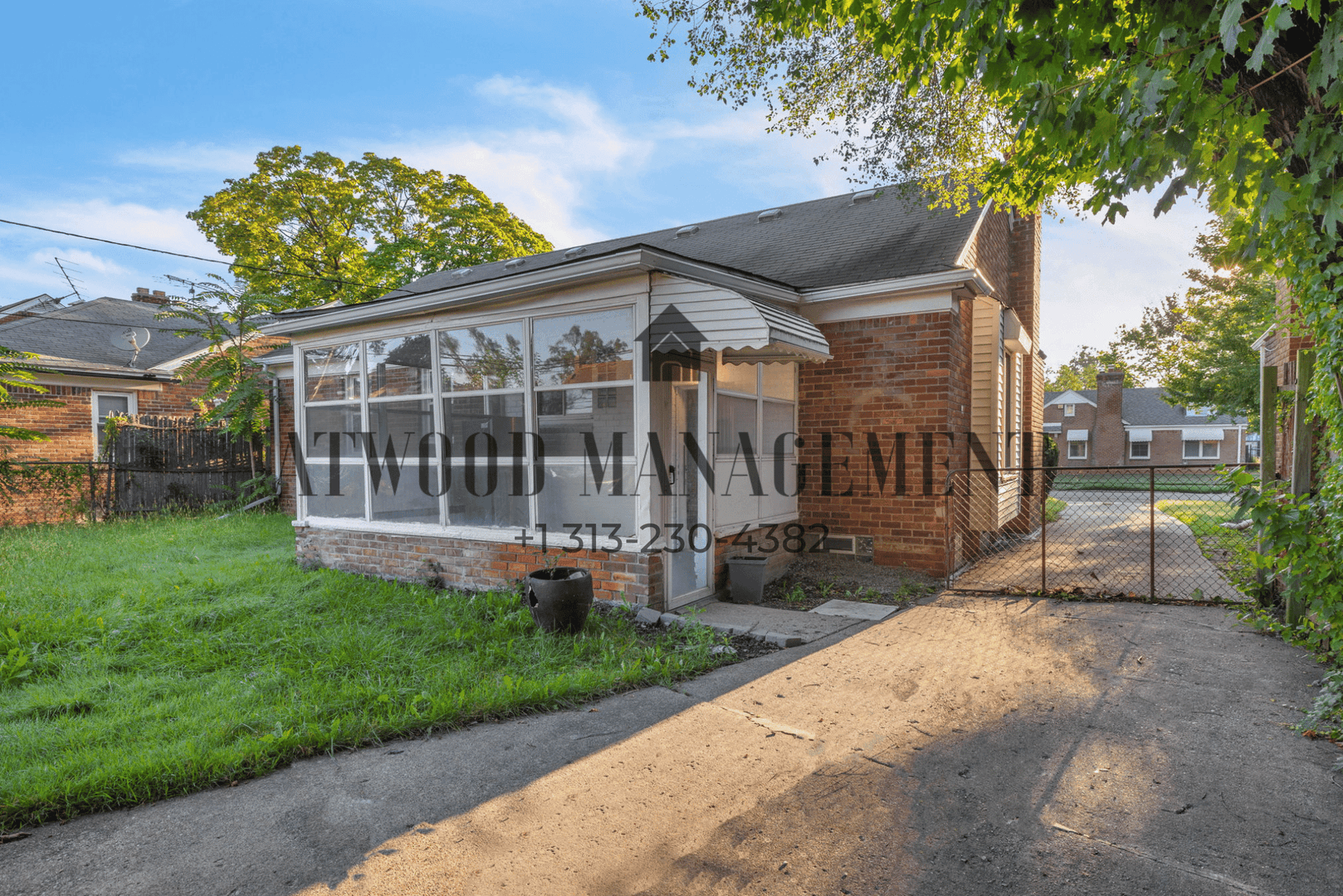 Detroit House: 9257 Warwick St