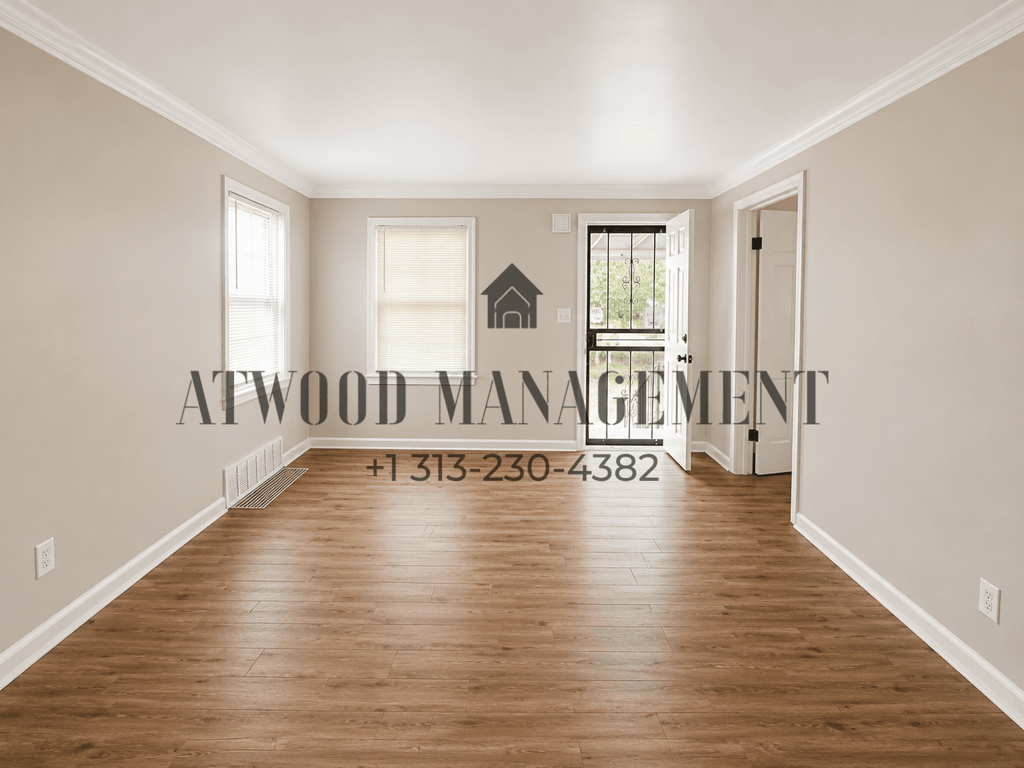 Detroit House: 13514 Stahelin Rd