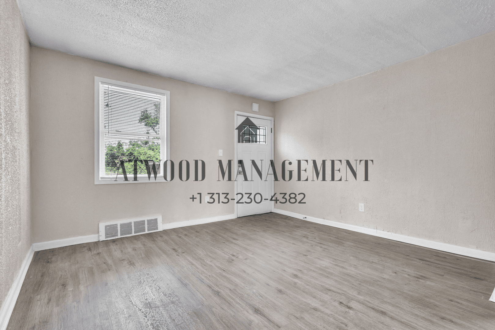 Detroit House: 14722 Quincy St