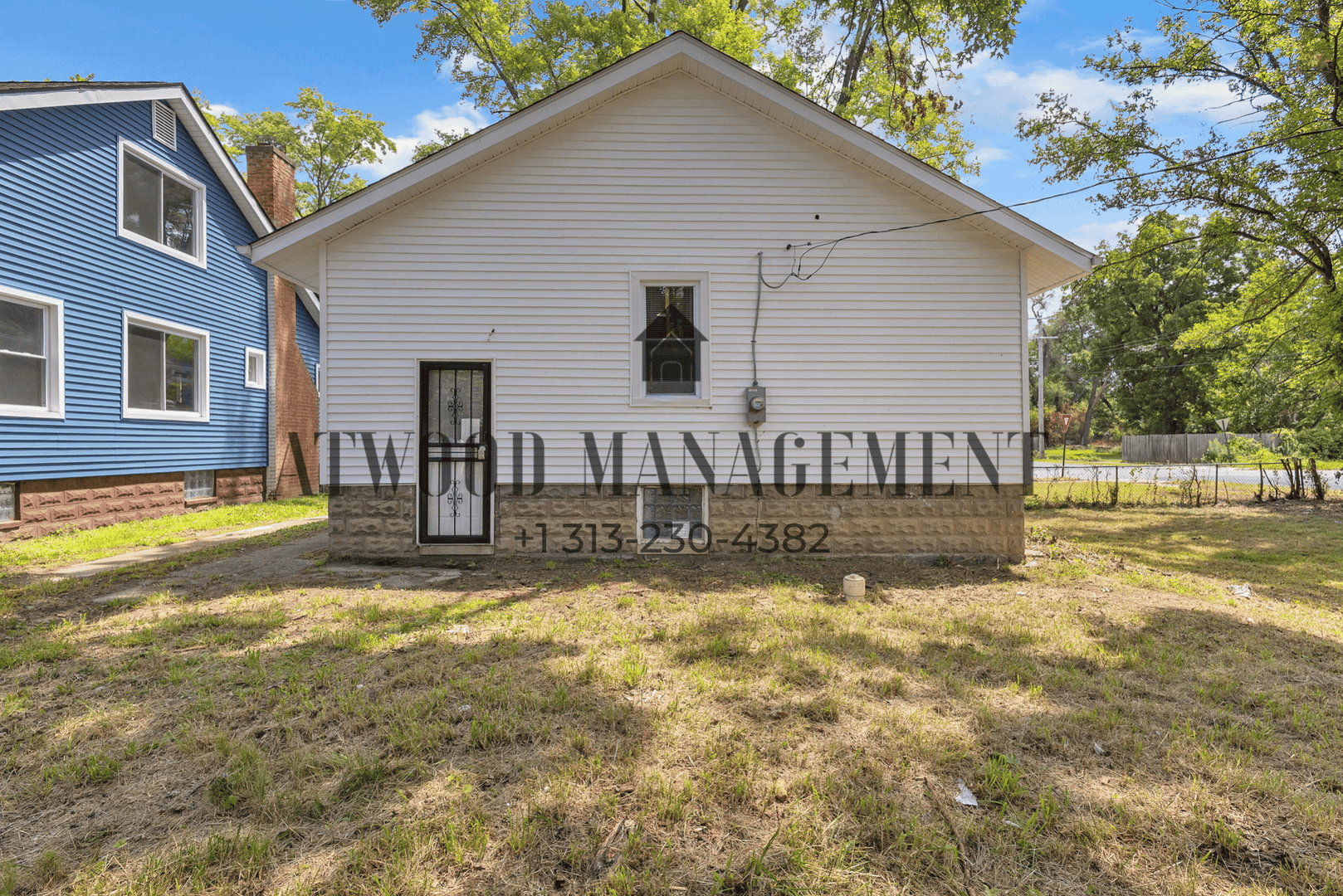 Detroit House: 15811 Trinity St,