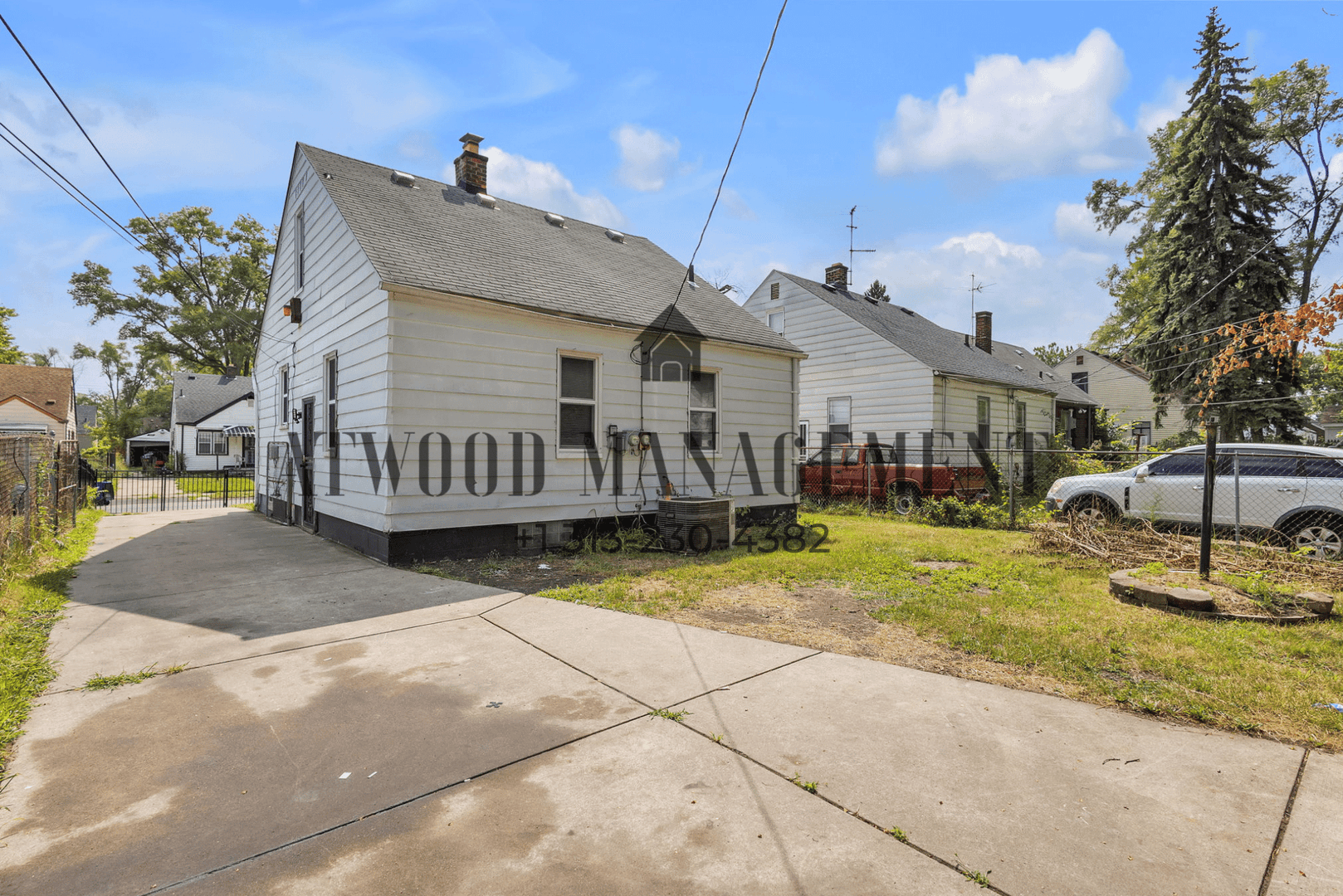 Detroit House: 19355 Caldwell St