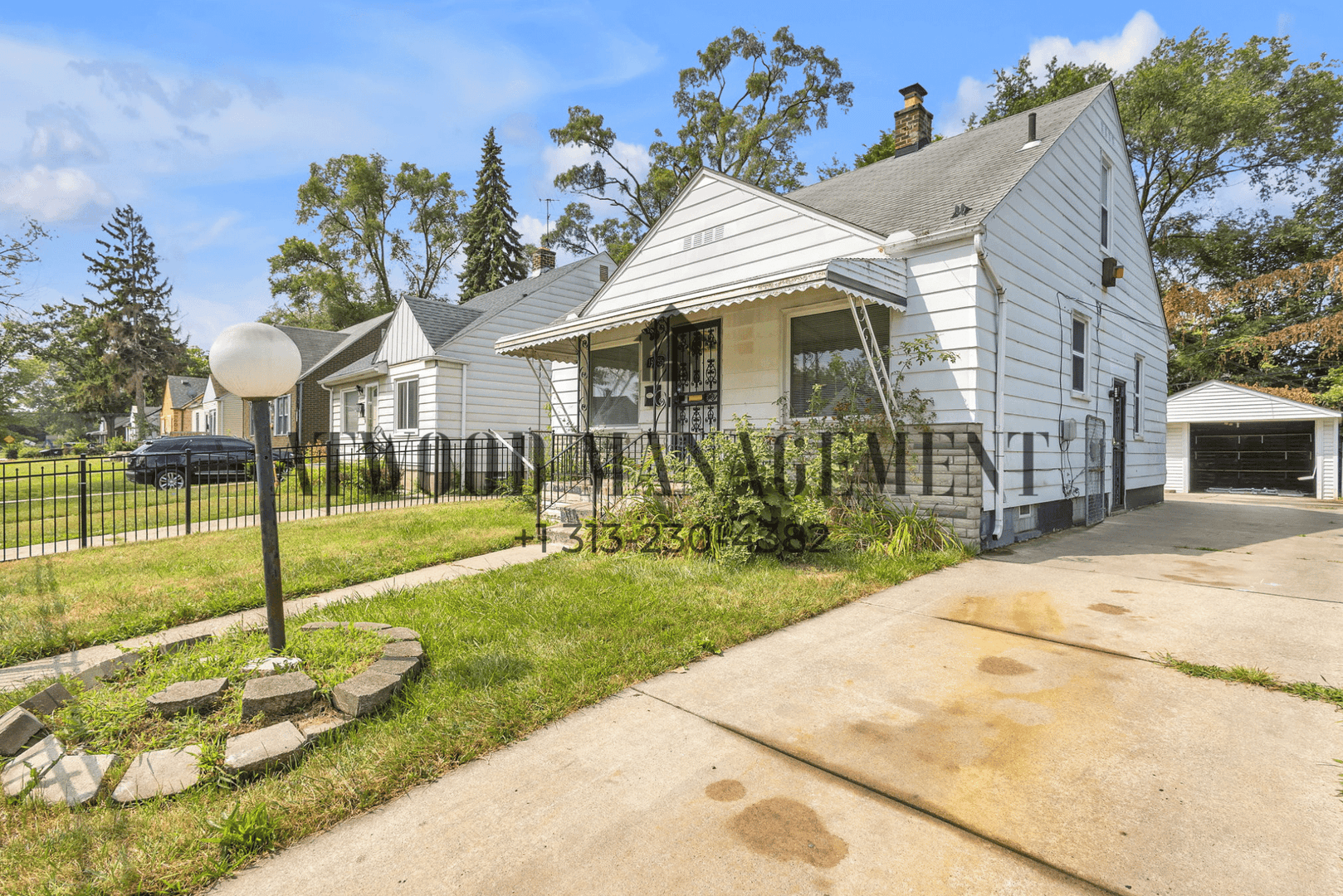 Detroit House: 19355 Caldwell St