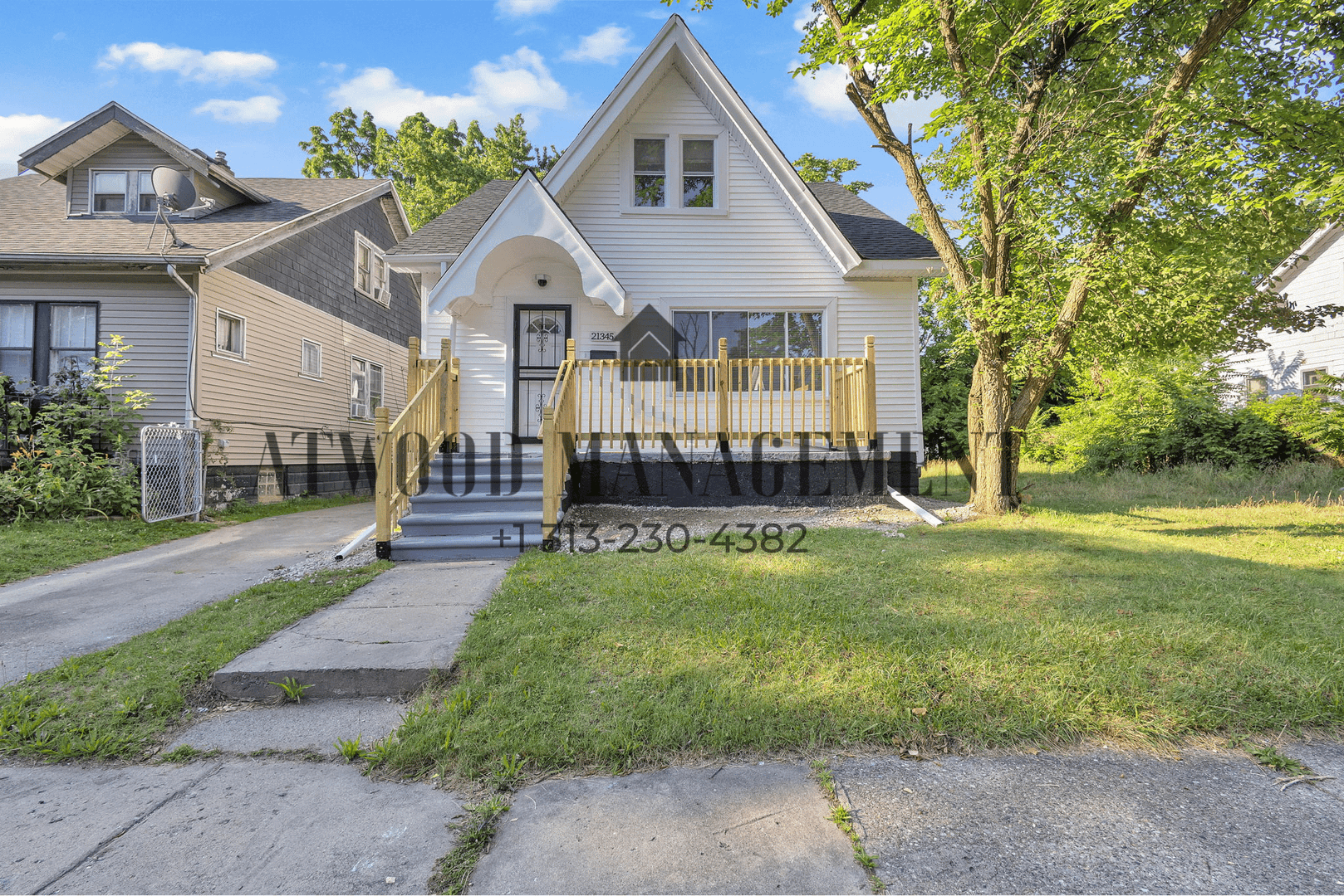 Detroit House: 21345 Bennett St