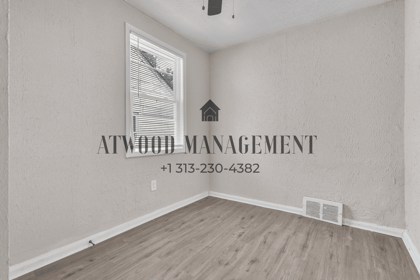 Detroit House: 14722 Quincy St