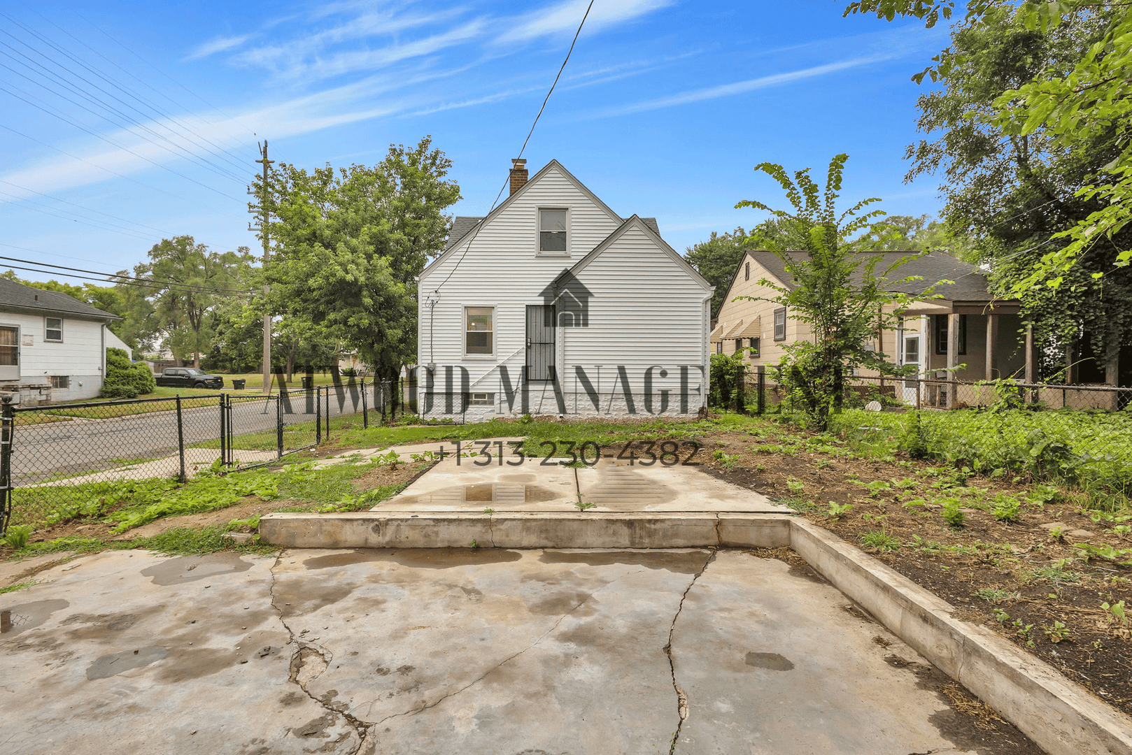Detroit House: 13500 Stahelin Rd