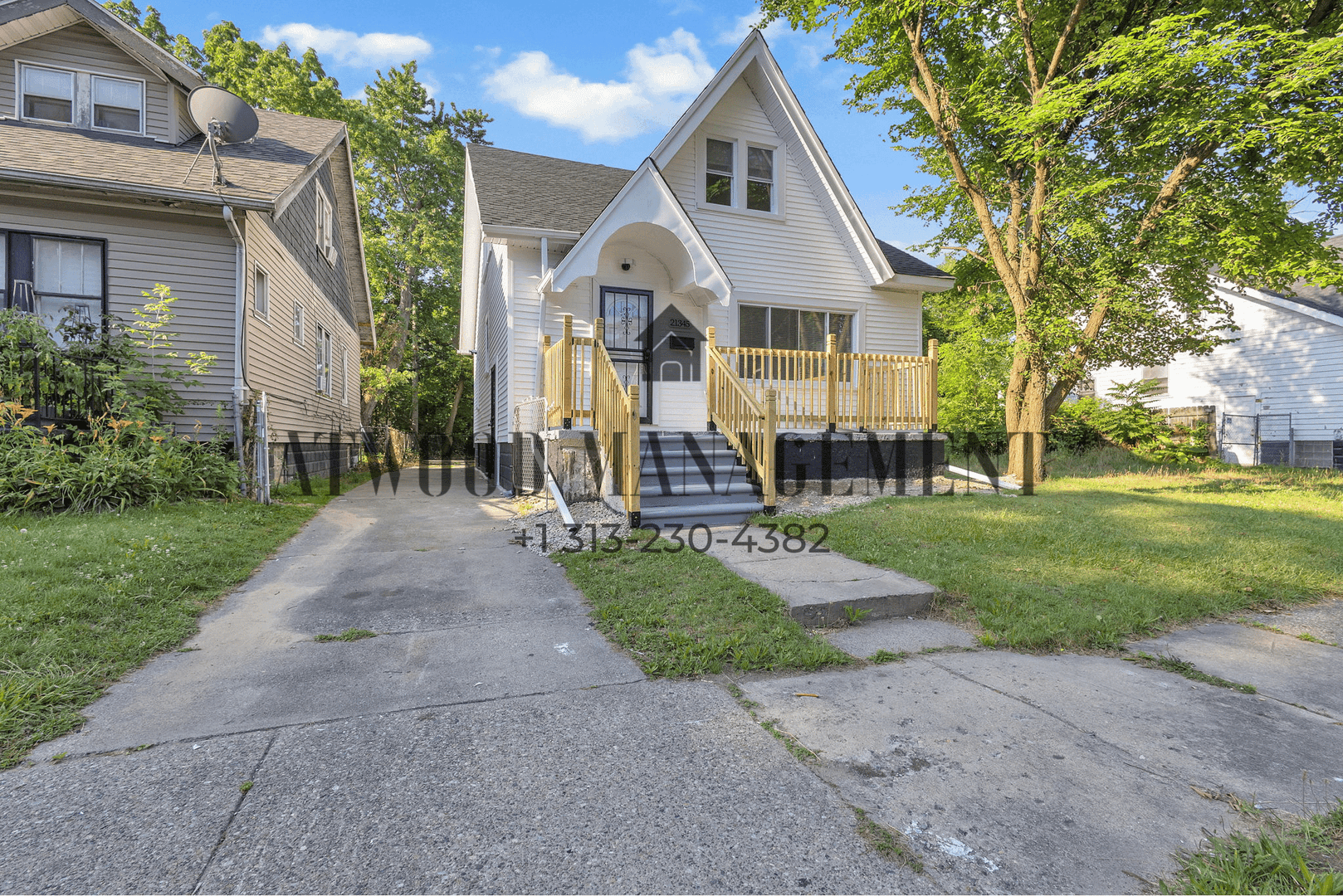 Detroit House: 21345 Bennett St