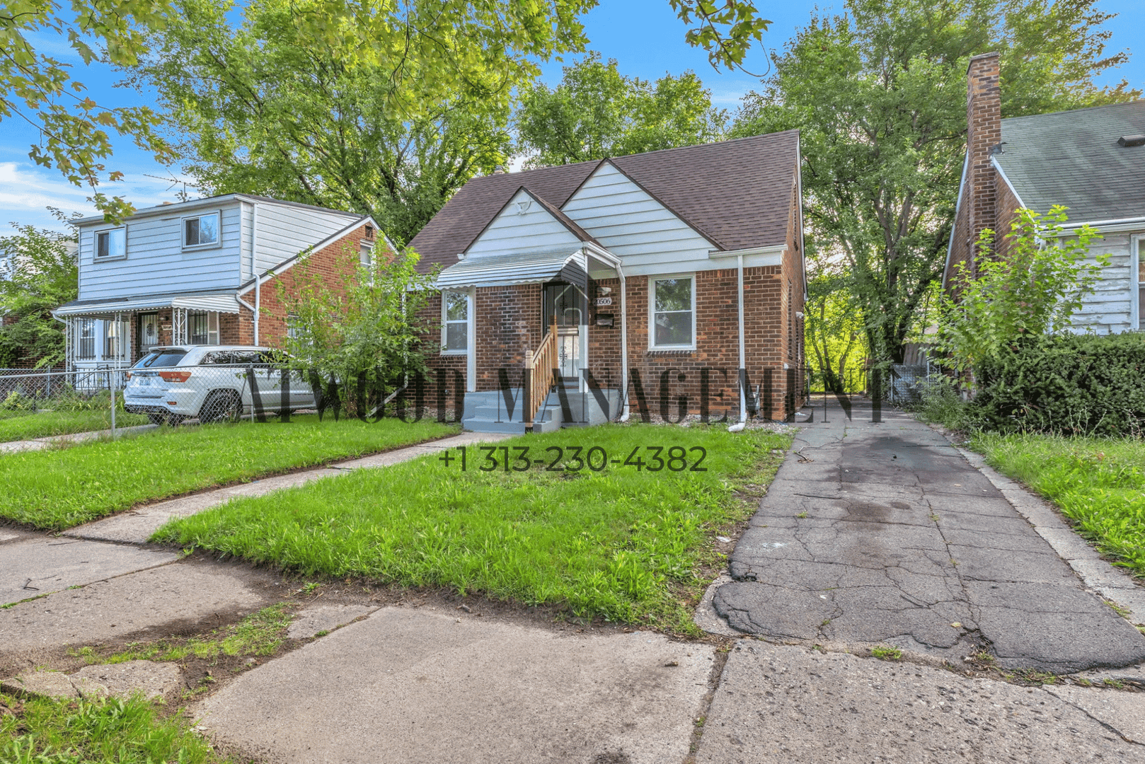 Highland Park House: 20506 Hanna St