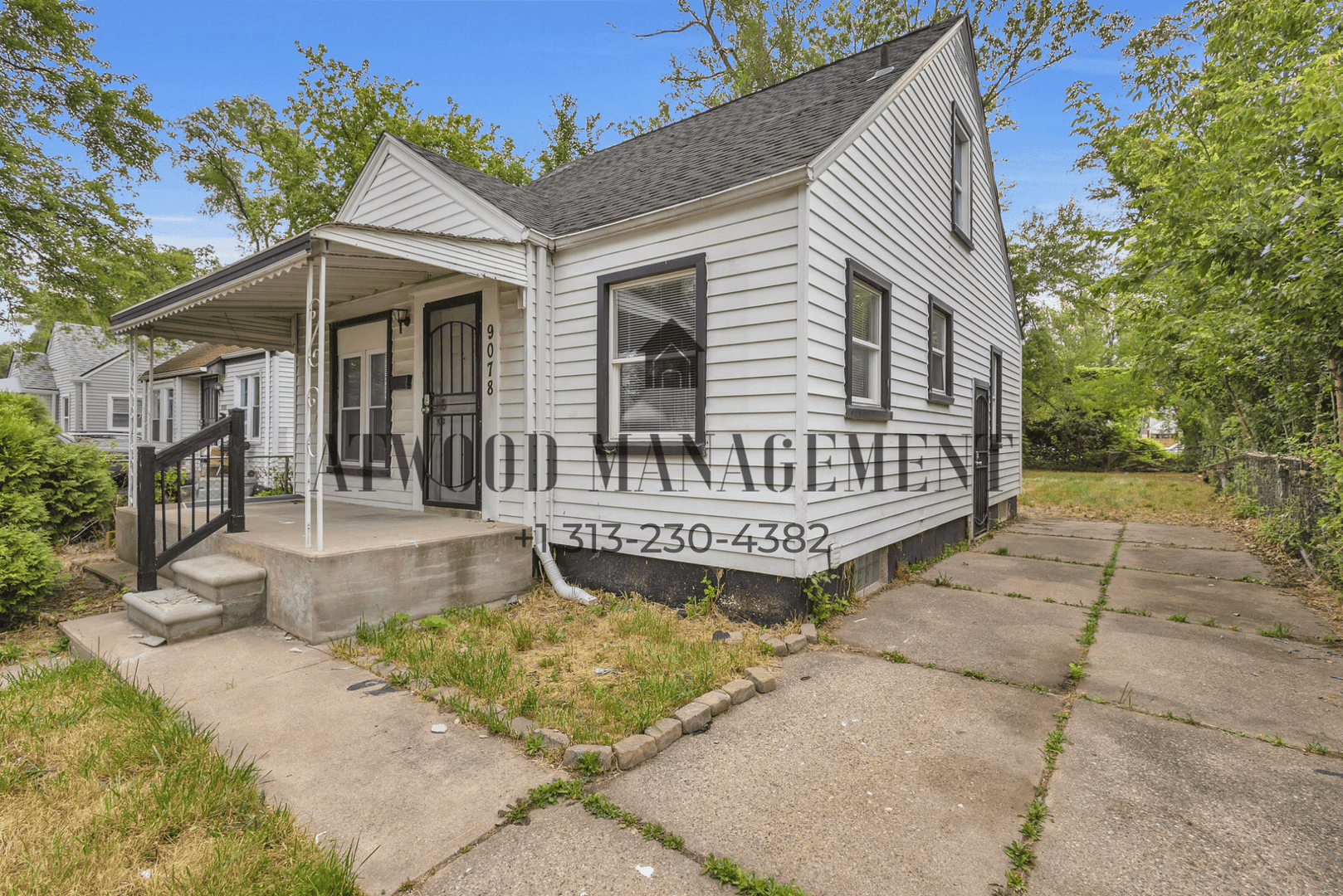 Detroit House: 9078 Minock St