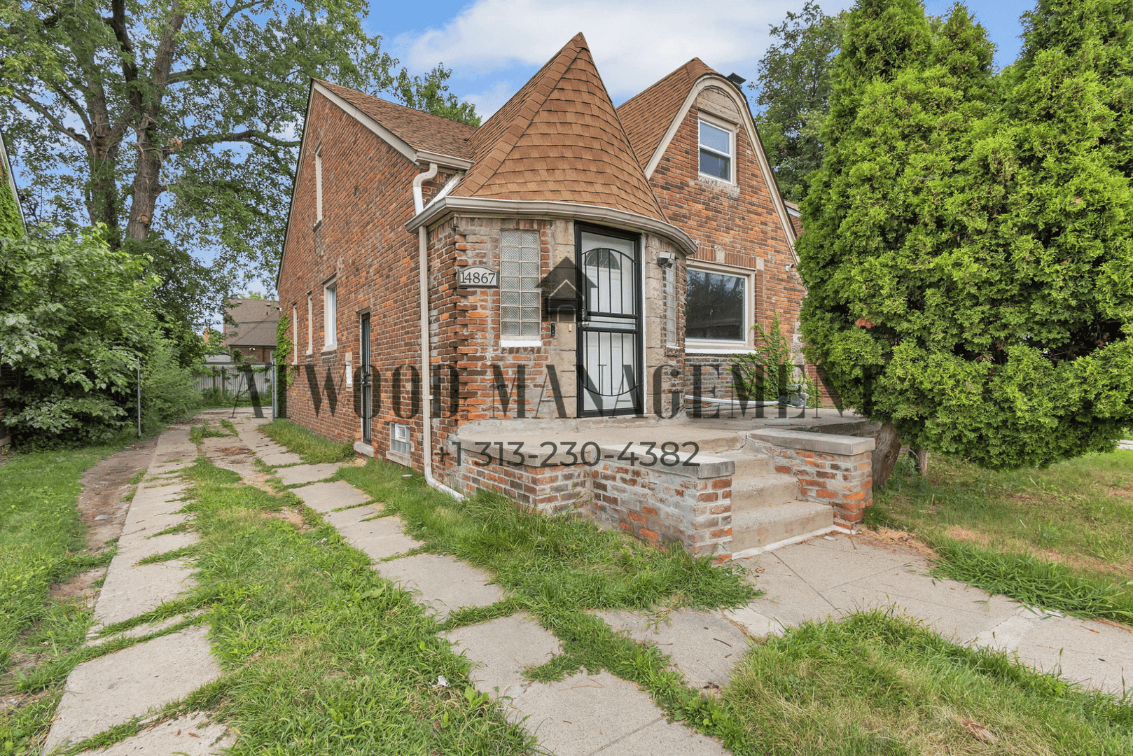 Detroit House: 14867 Hubbell Ave