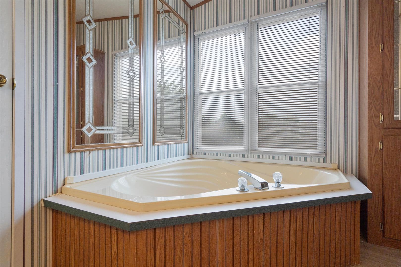 Buda Apartment: 3075 Old Black Colony Road