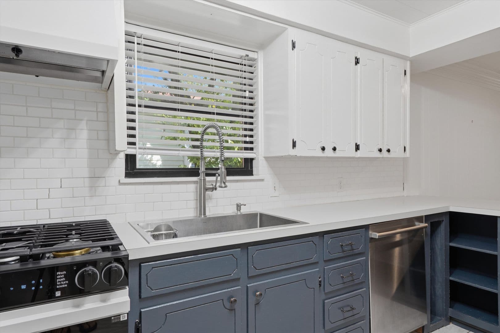 Austin House: 2204 Santa Rita Street