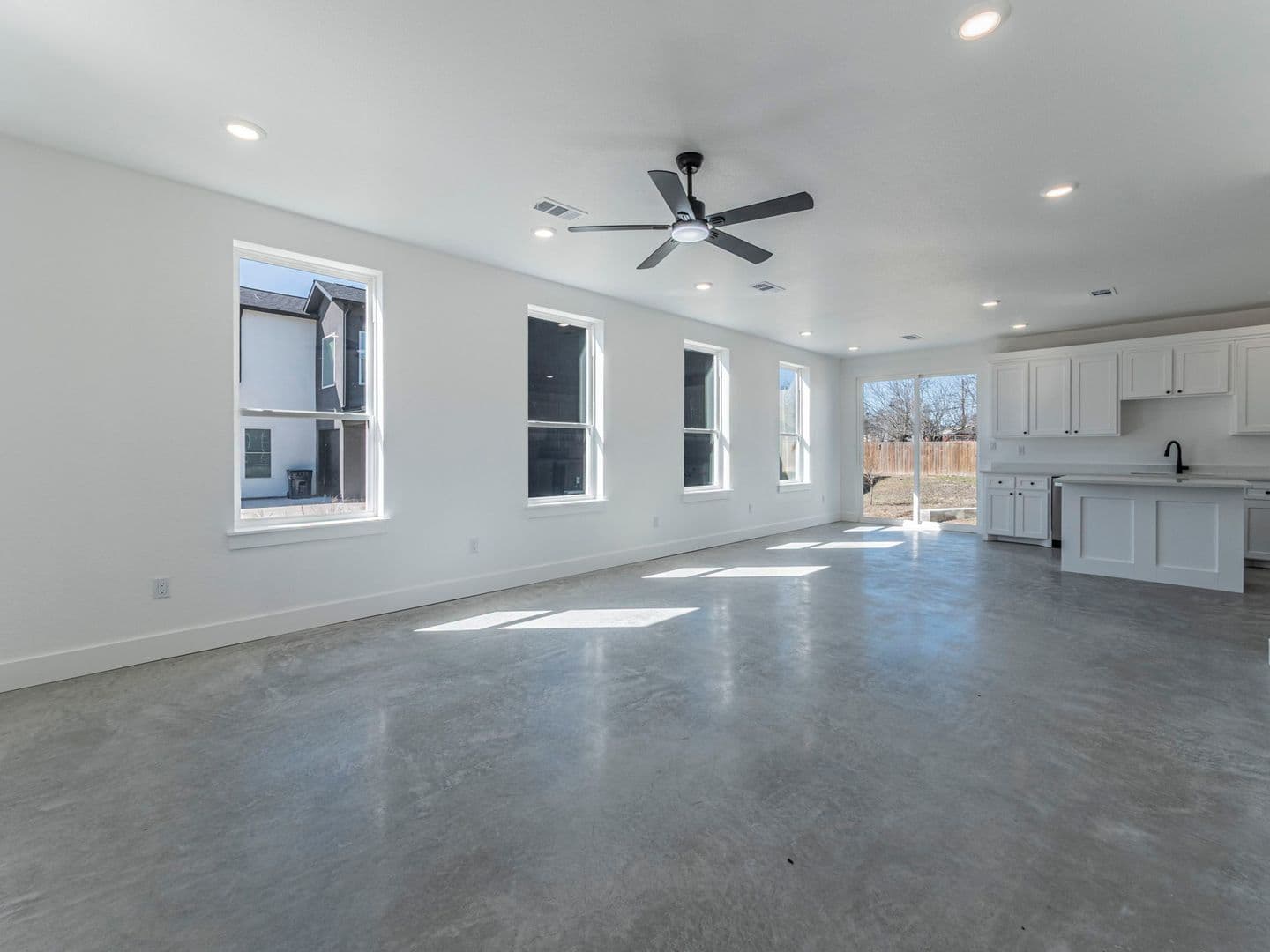 Burnet Apartment: 1010 E Marble Street
