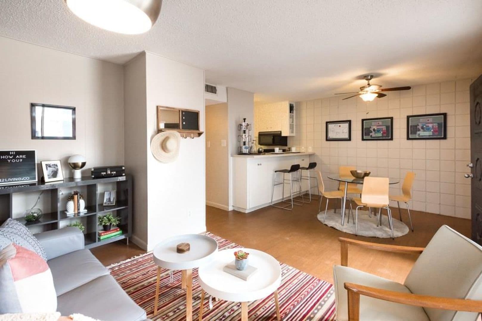 Austin Apartment: 3212 Red River St