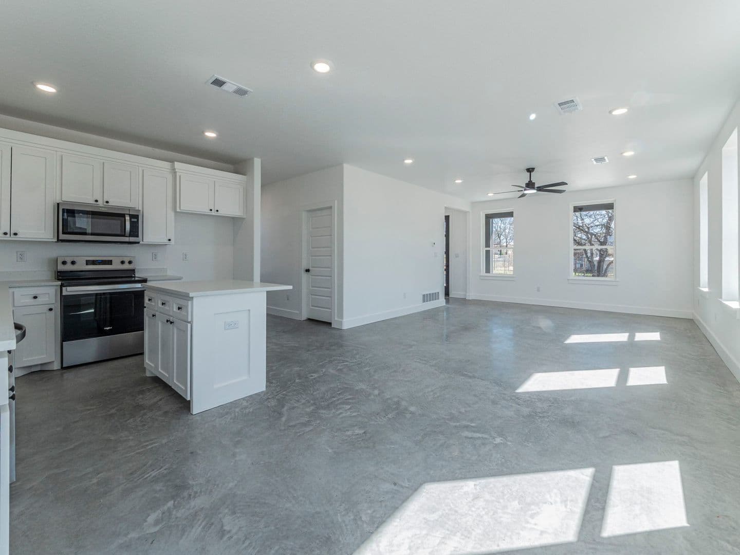 Burnet Apartment: 1010 E Marble Street