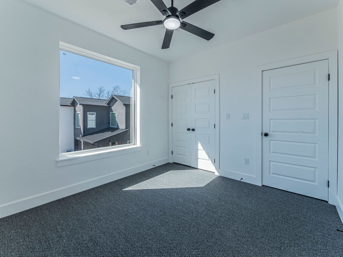 Burnet Apartment: 1010 E Marble Street