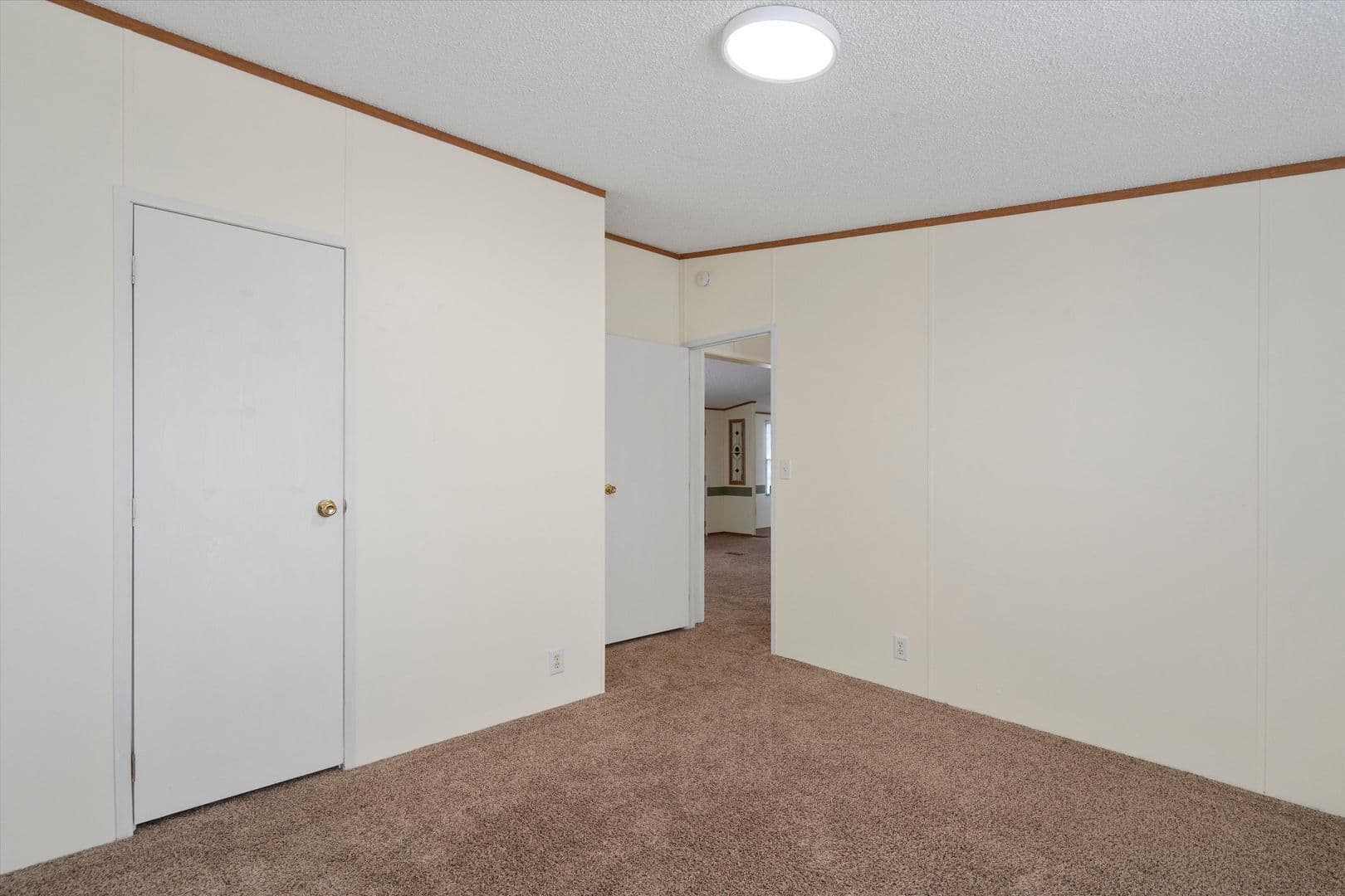 Buda Apartment: 3075 Old Black Colony Road