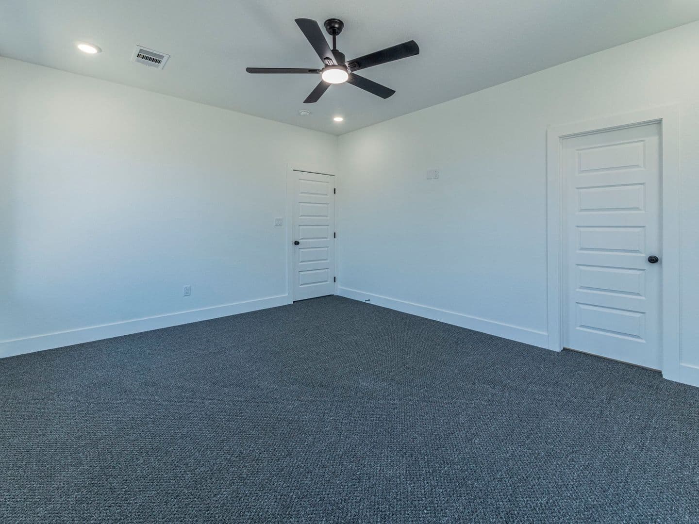 Burnet Apartment: 1010 E Marble Street