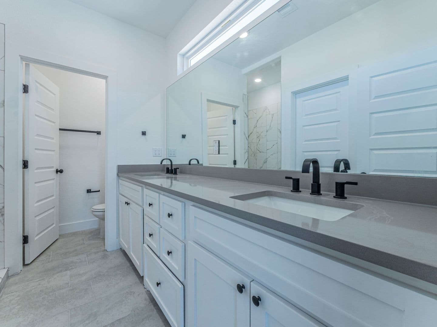 Burnet Apartment: 1010 E Marble Street