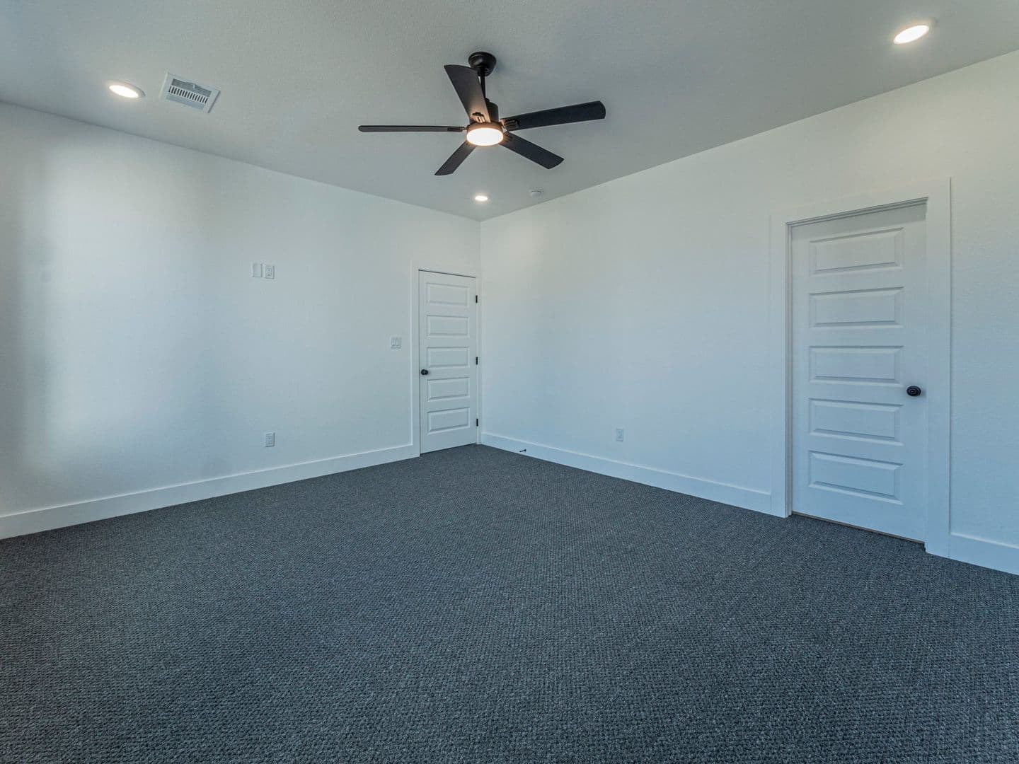 Burnet Apartment: 1010 E Marble Street
