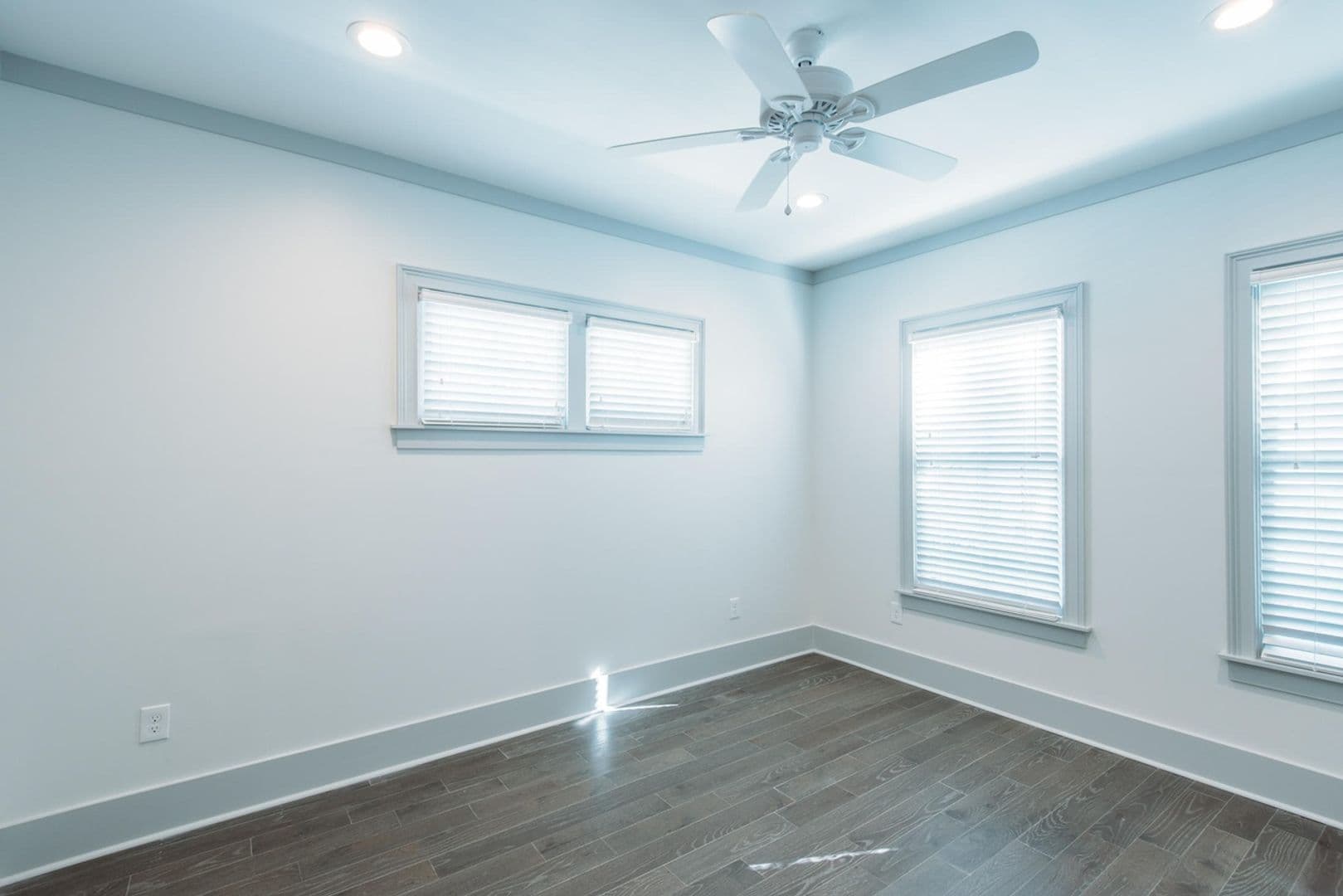 Charleston Apartment: 10 Orrs Court