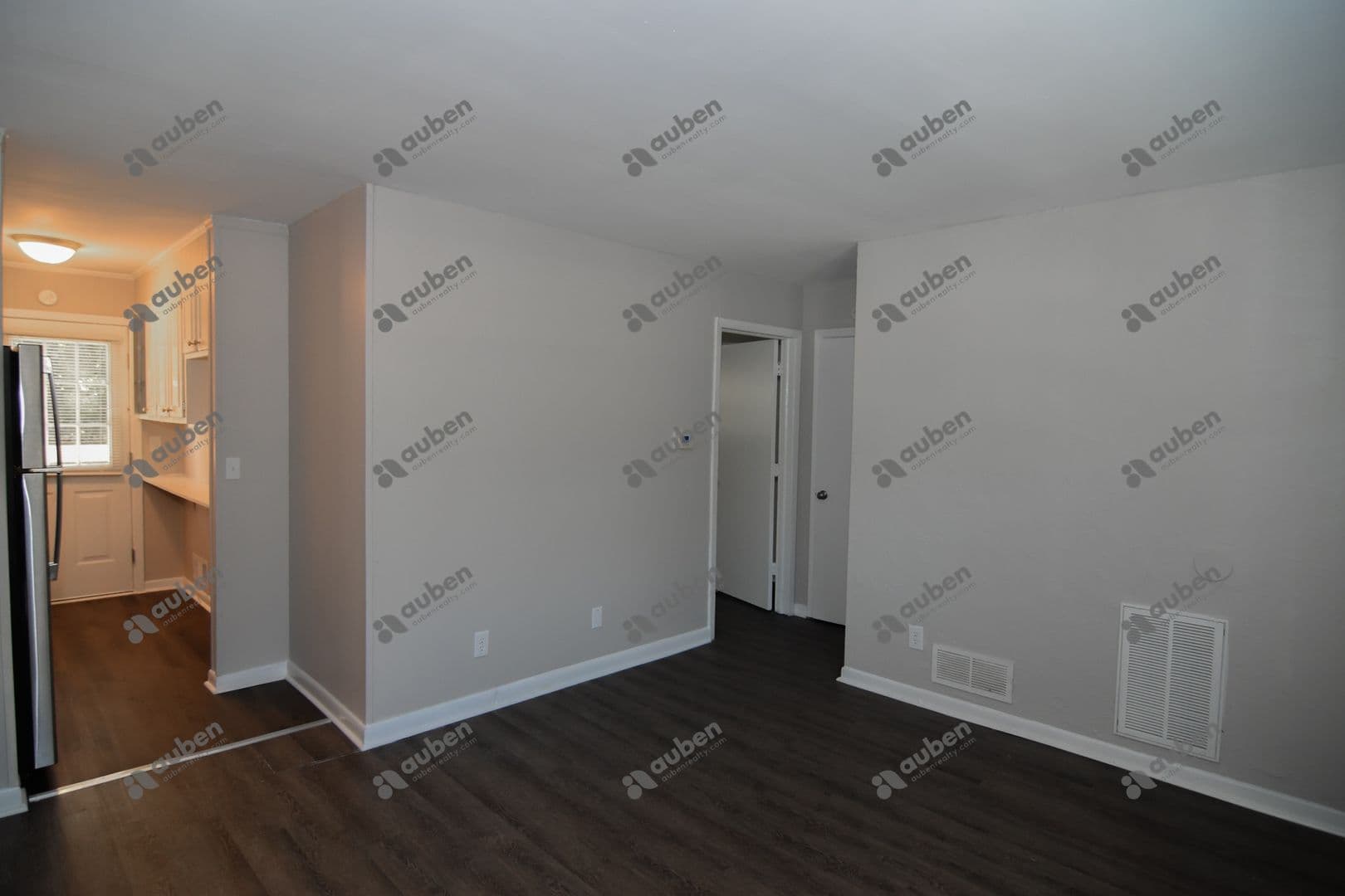 Augusta Apartment: 1600 Johns Rd