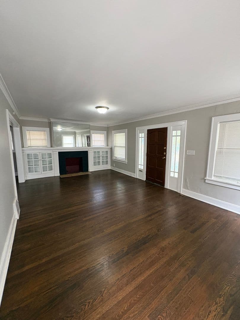 Kansas City House: 5304 Harrison St.