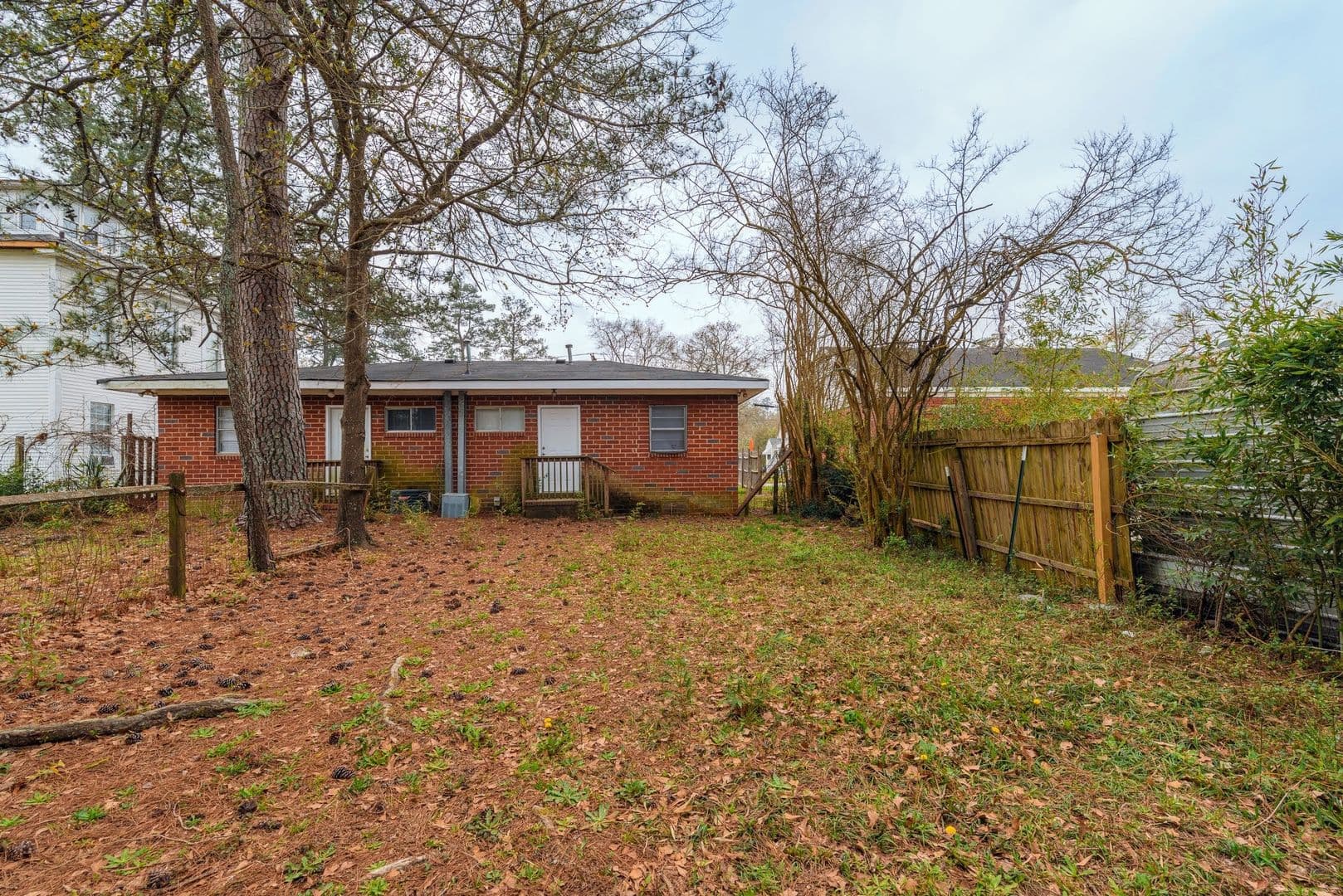 Augusta House: 2165 1/2 Telfair Street