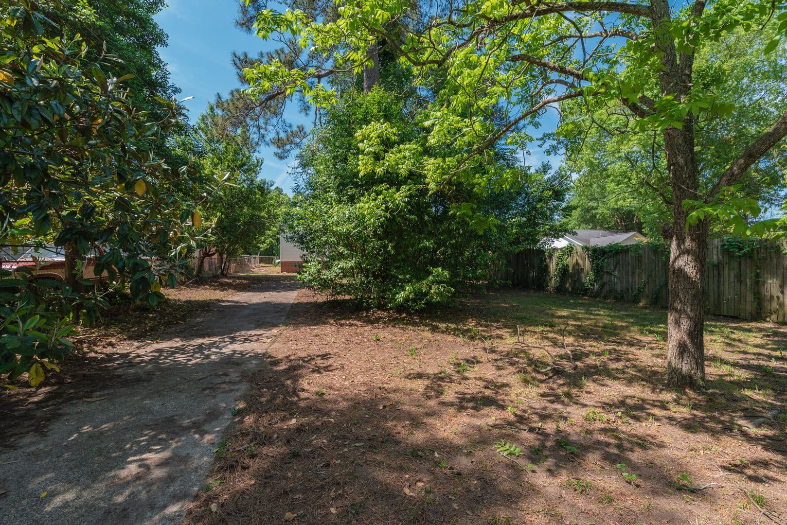 Augusta House: 2269 Pund Avenue