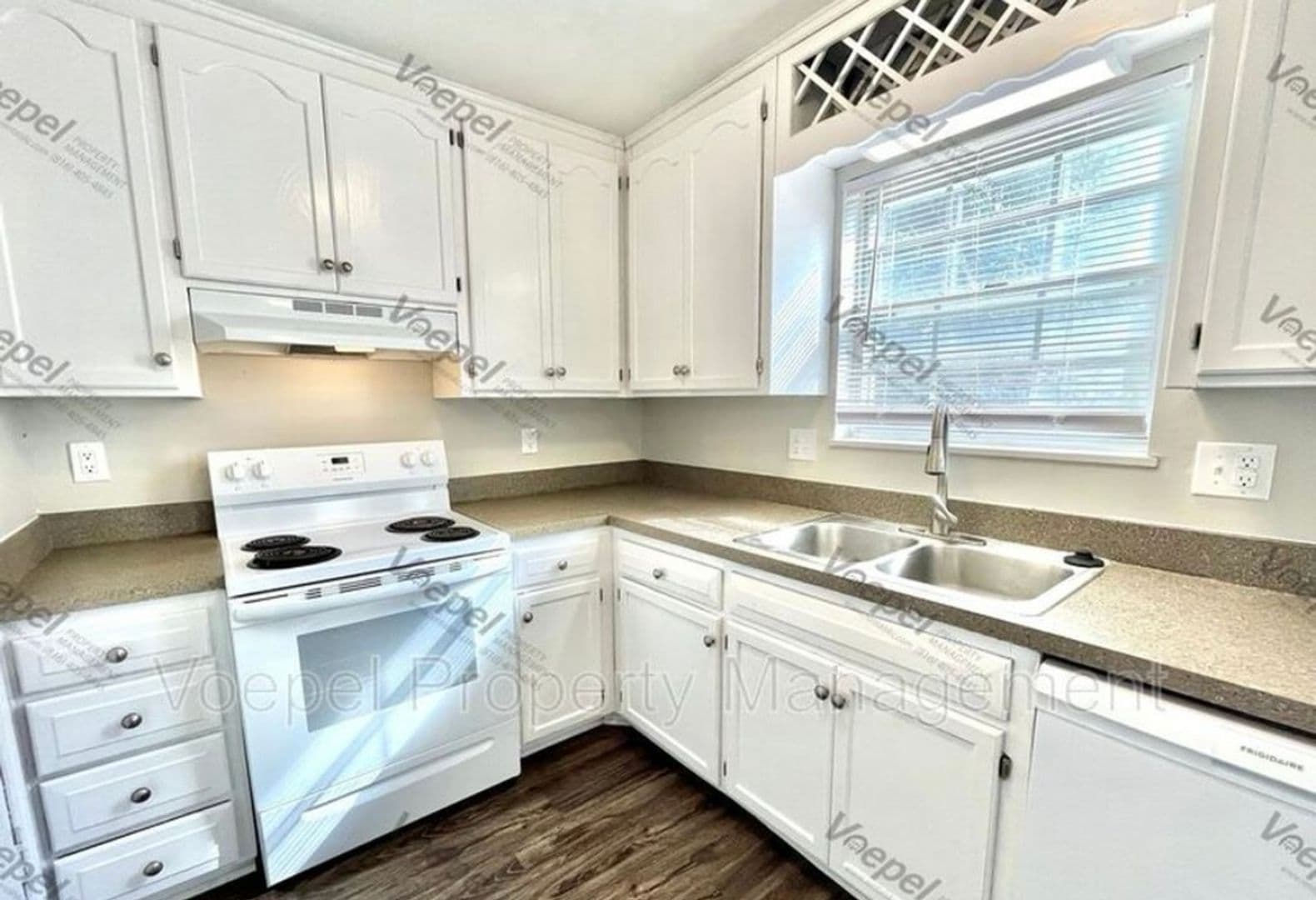 Raytown Apartment: 10109 - 10115 E. 67th Street