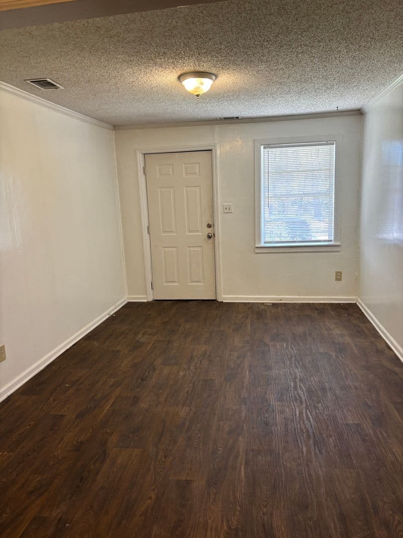 Augusta House: 2165 1/2 Telfair Street