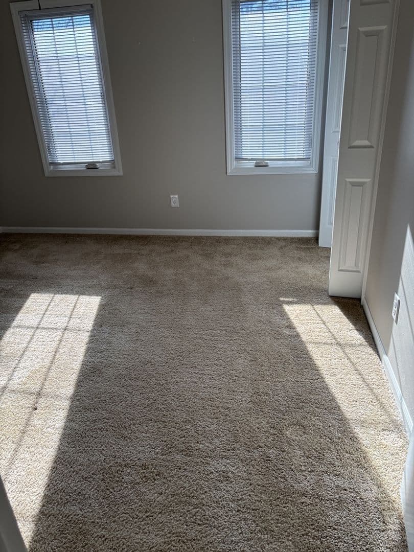 Cayce Townhome: Londonderry Sq