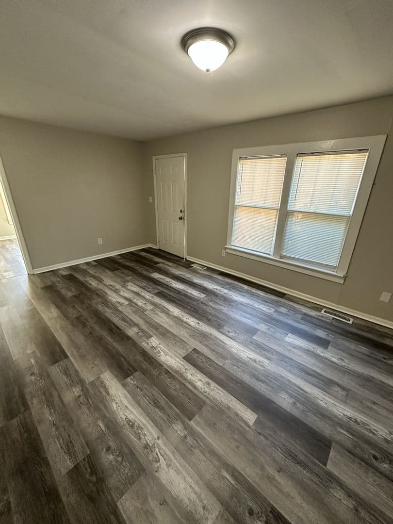 Rossville House: 304 James Street