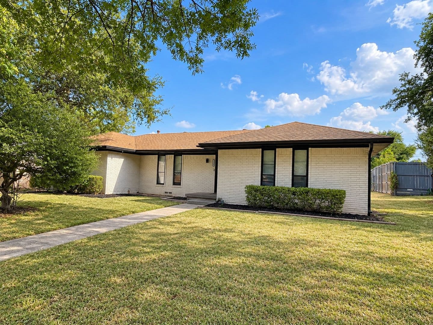 Plano House: 2404 Kentfield Lane