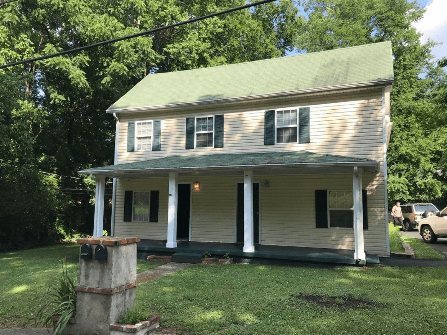 Rossville House: 110 Hogan Road