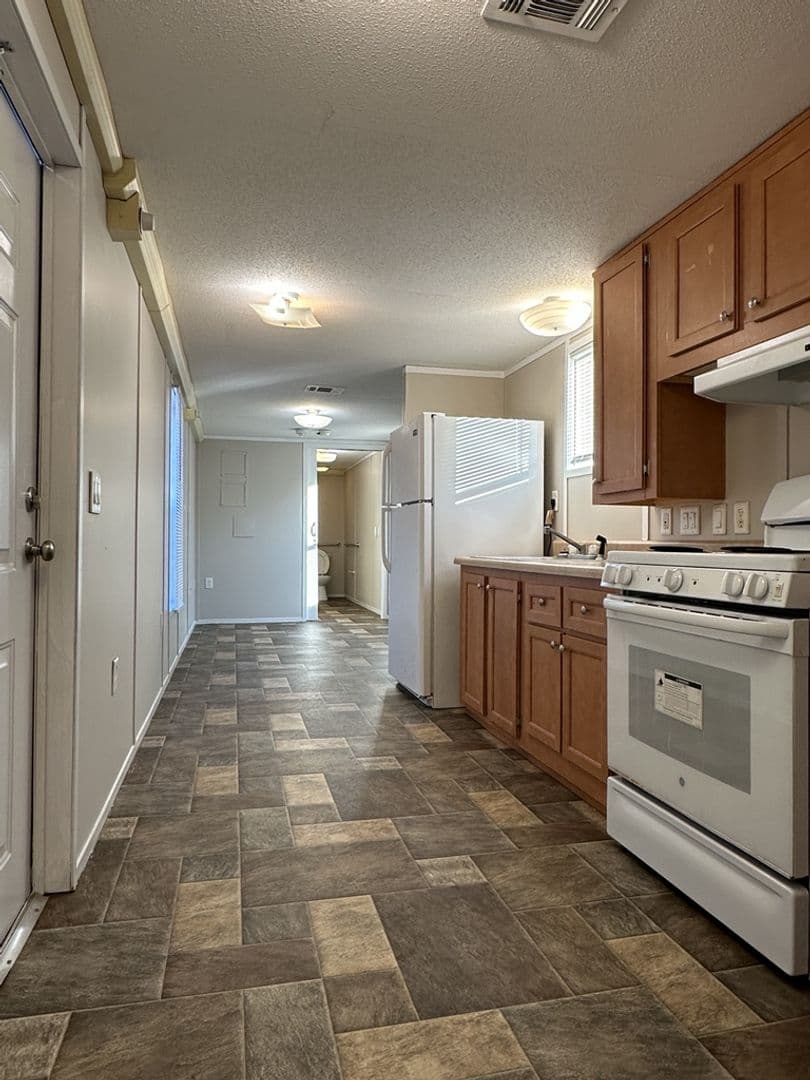 Wrens Apartment: 309 Constitution Ave