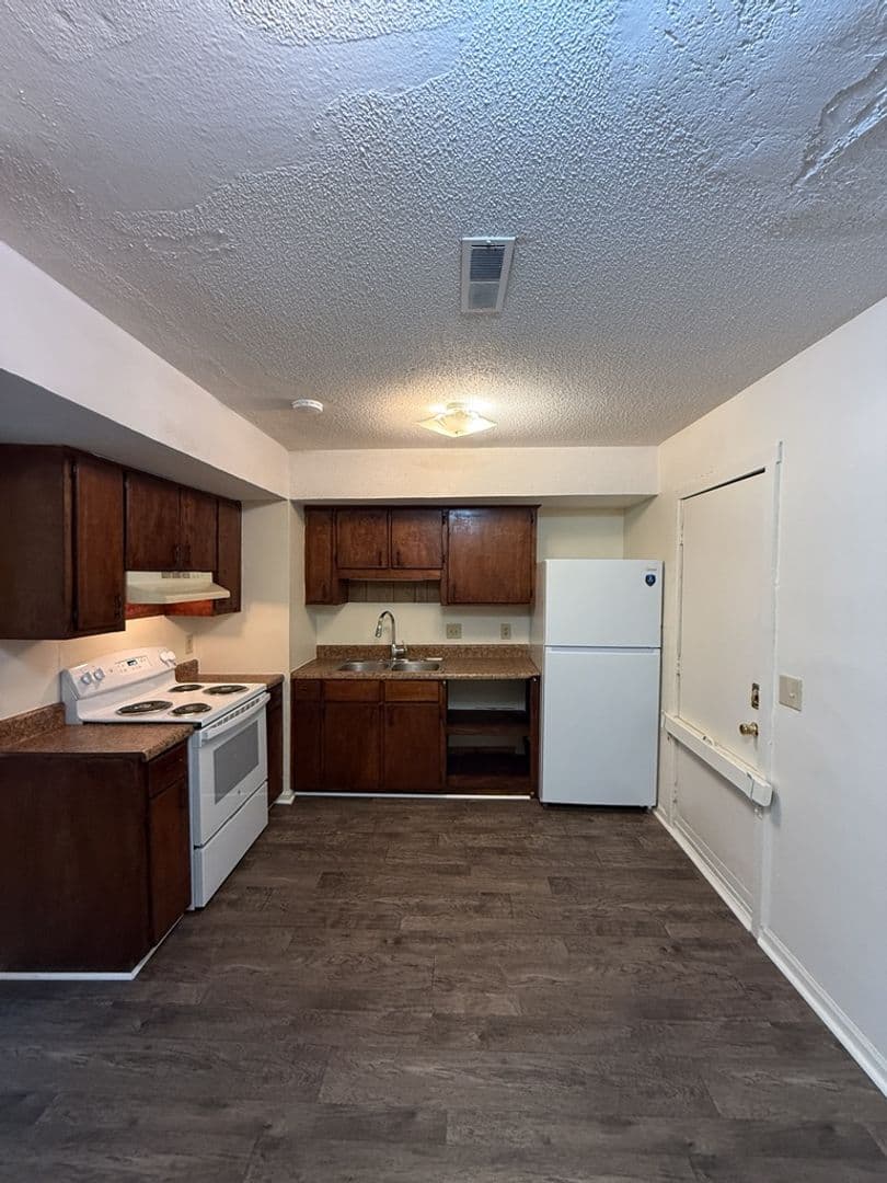 Columbia Apartment: 3606 Medical Drive