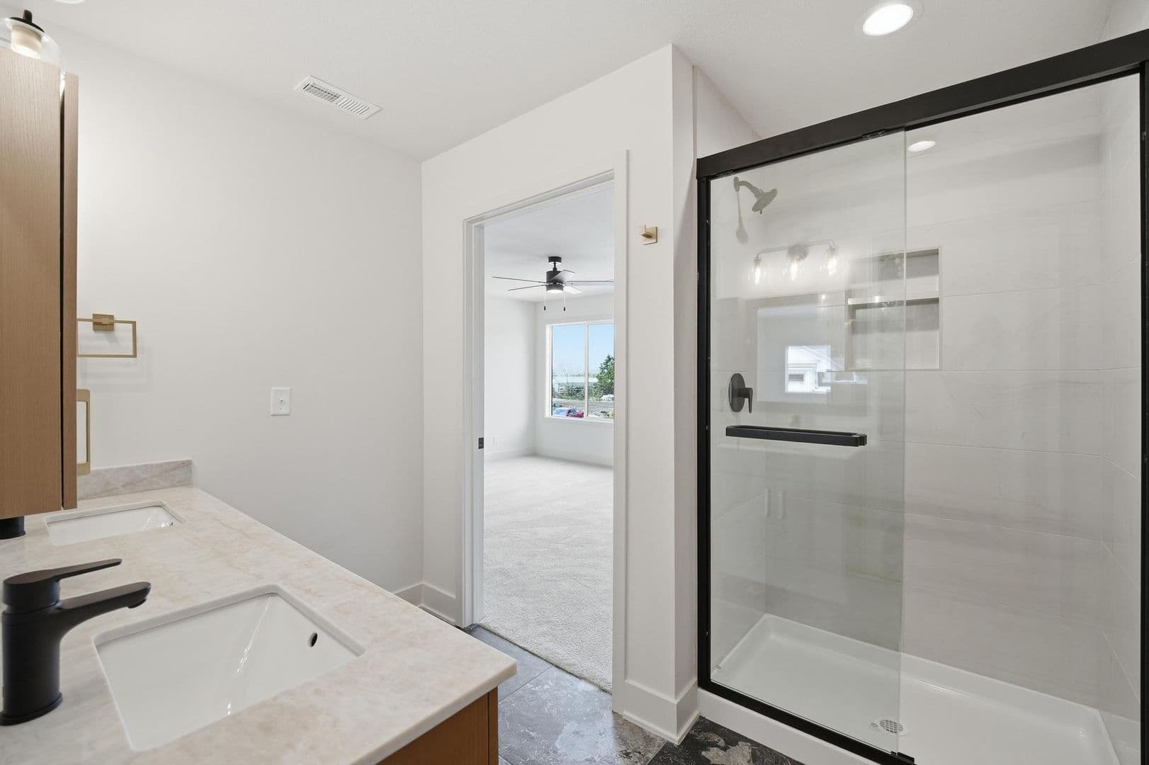 Lee's Summit House: 216 NW Orchard Ln - 216 NW Orchard