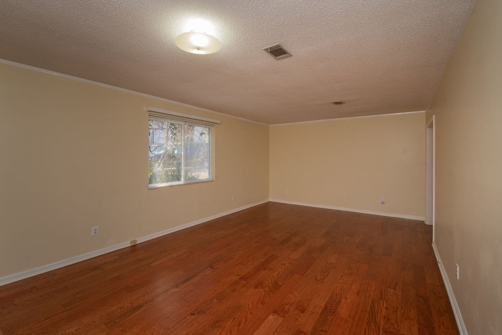 Augusta House: 1140 Brookwood Drive