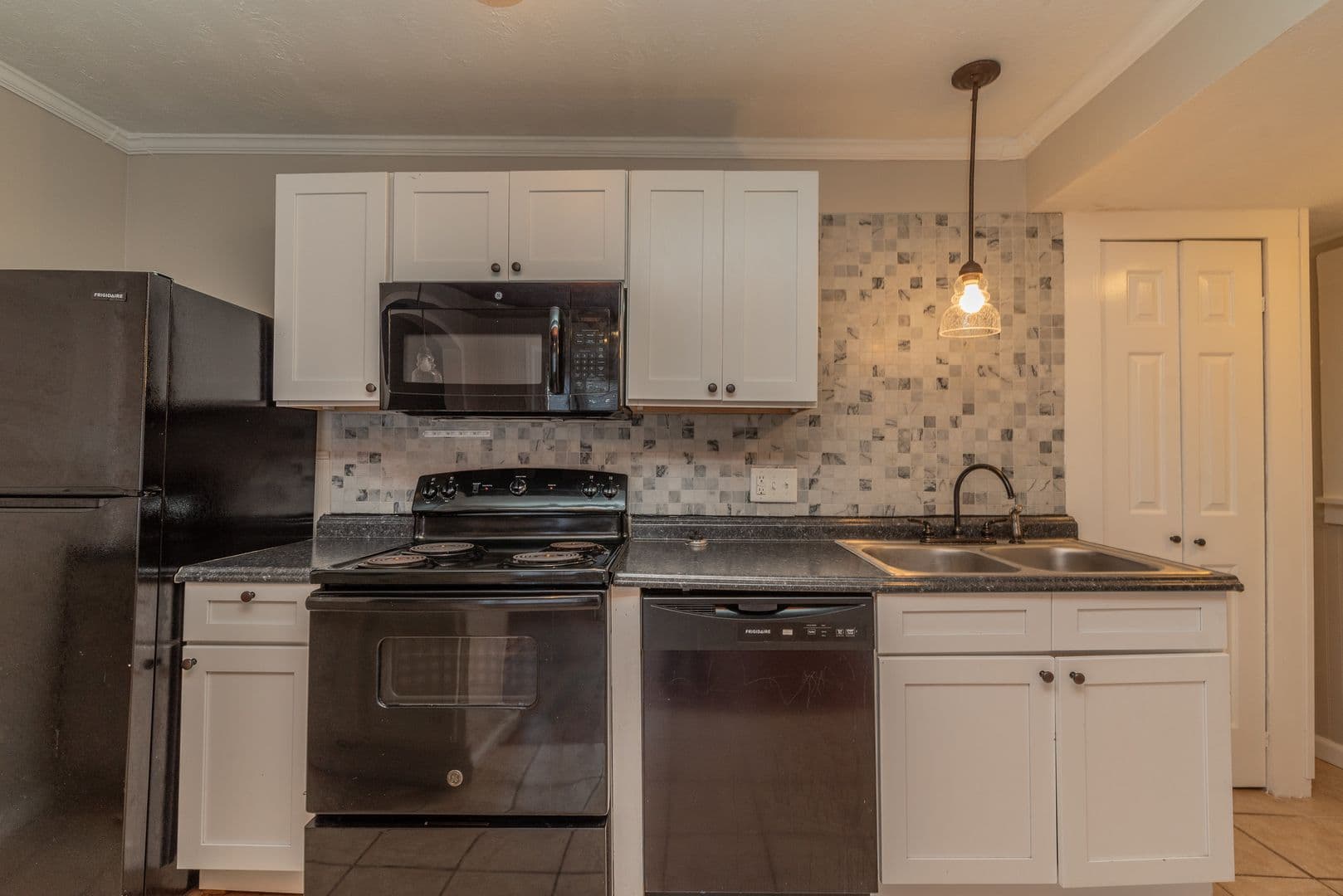Augusta House: 1110 Murphy Street