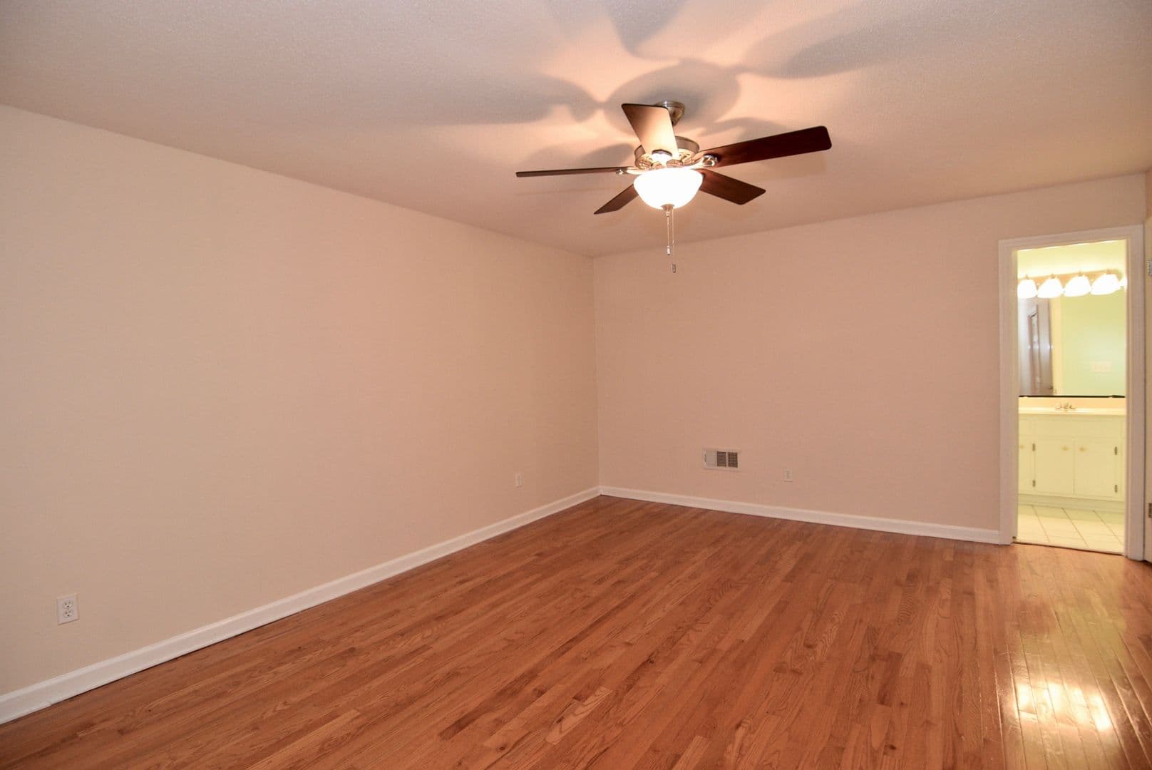 Evans House: 490 Pheasant Run Drive
