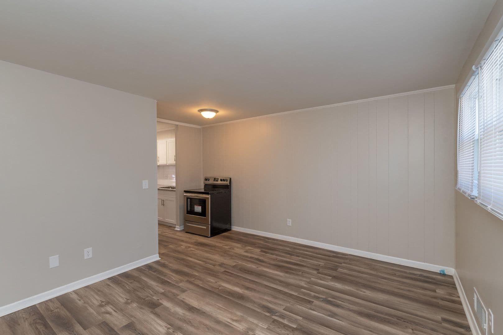 Augusta Apartment: 1600 Johns Rd