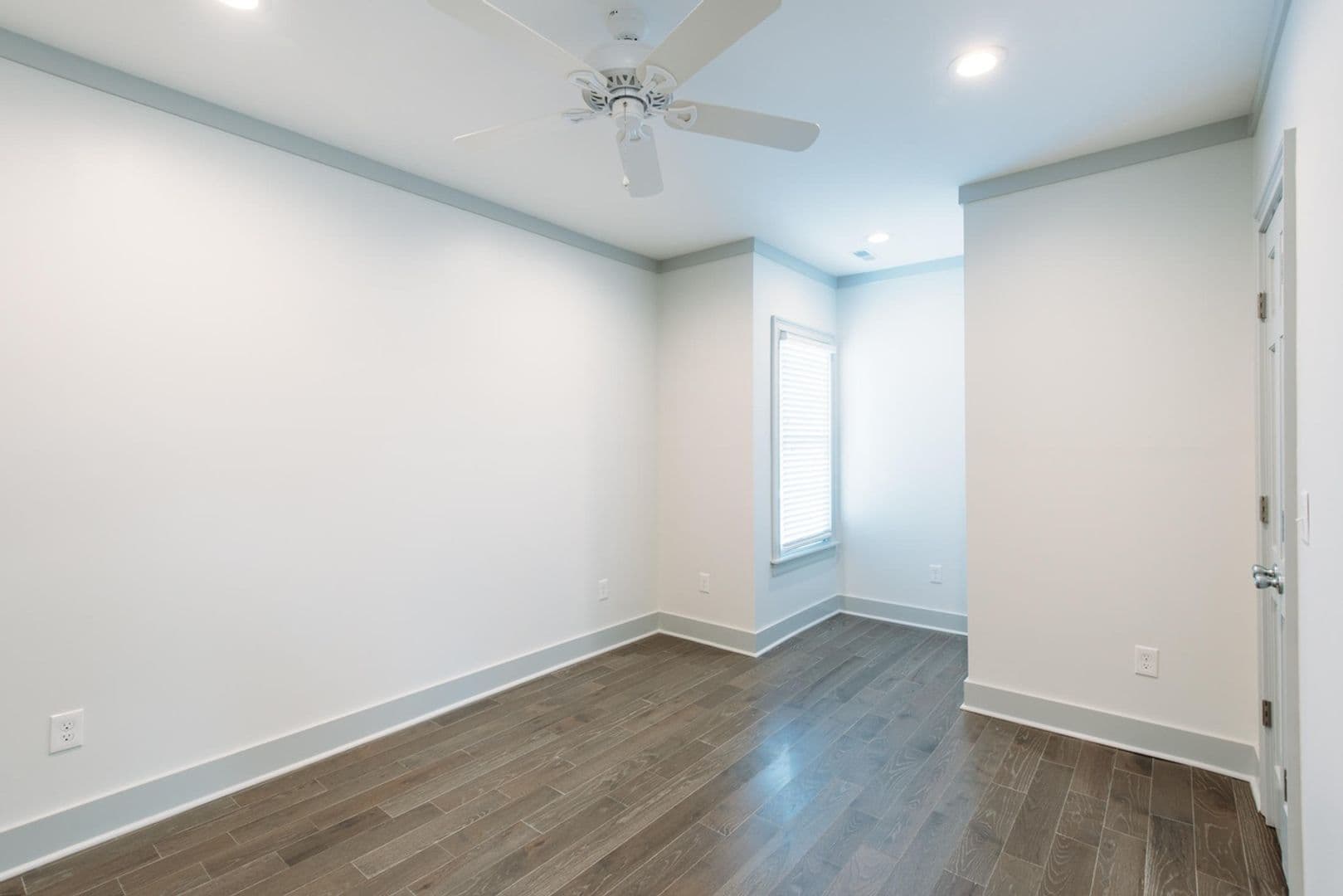 Charleston Apartment: 10 Orrs Court