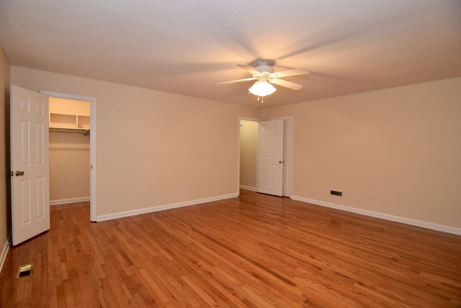 Evans House: 490 Pheasant Run Drive