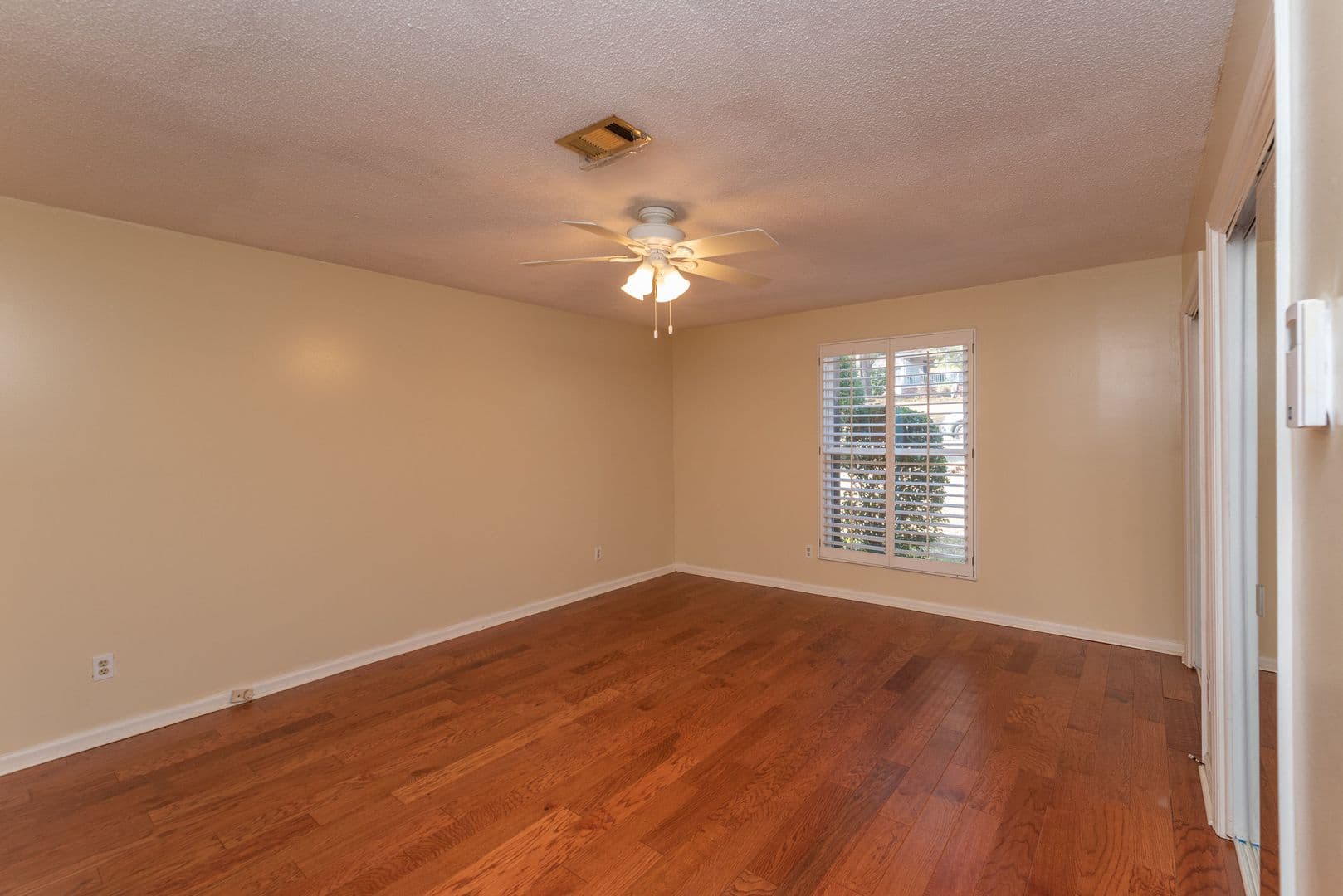 Augusta House: 1140 Brookwood Drive