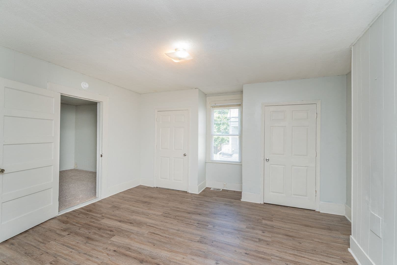 Augusta House: 2024 Clark St