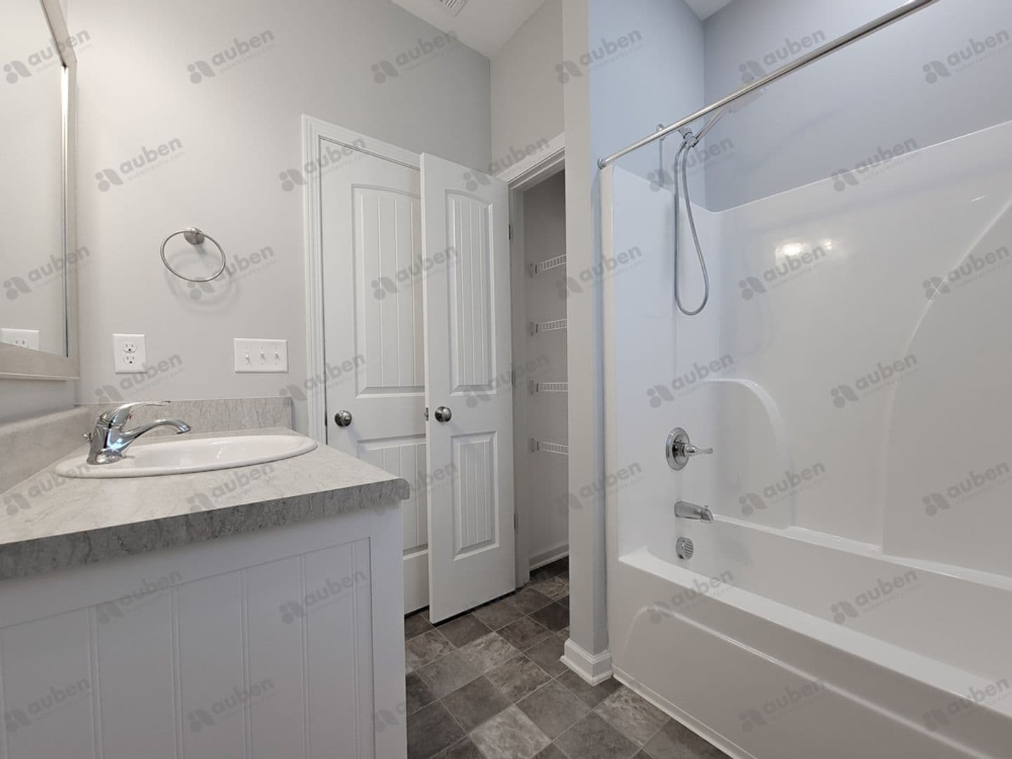 Grovetown House: 321 Koweta Way