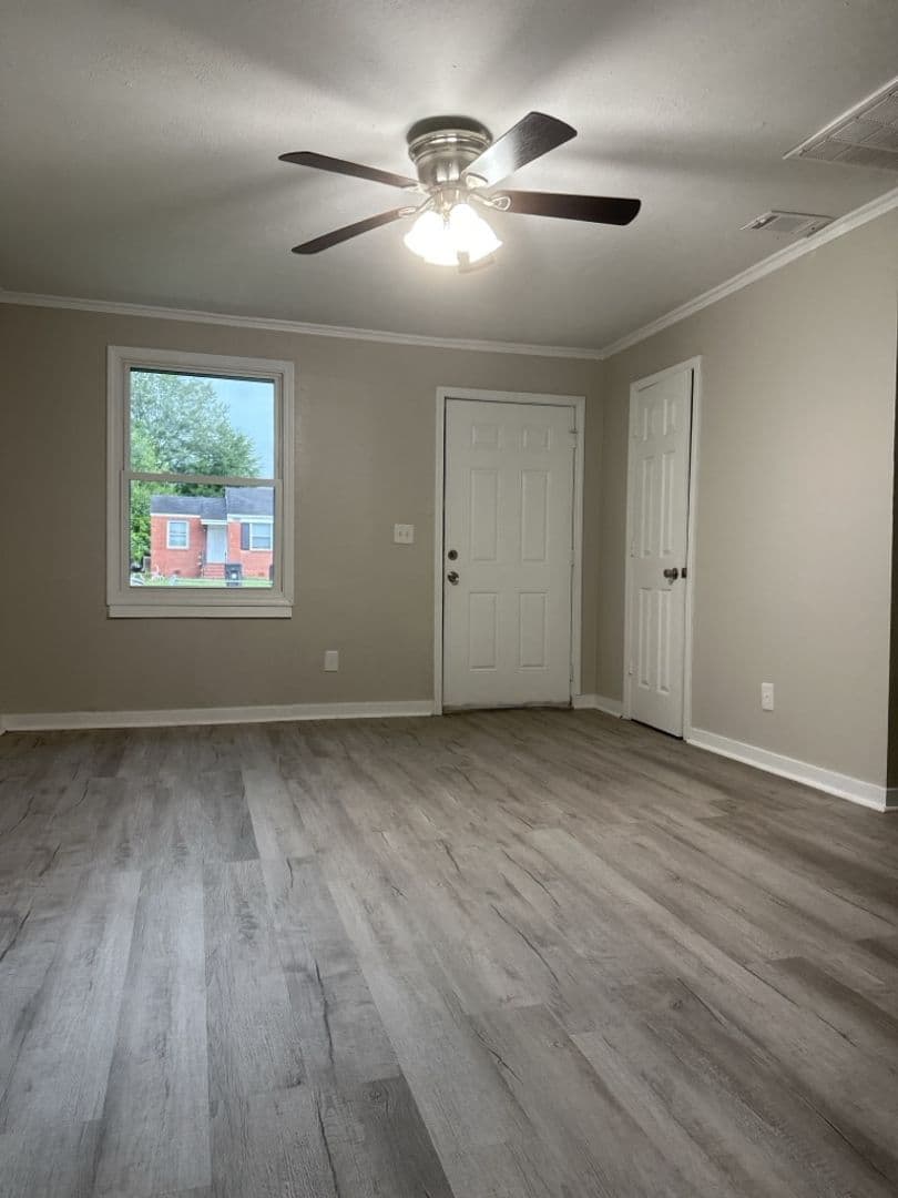 Augusta House: 2563 Lyman Street