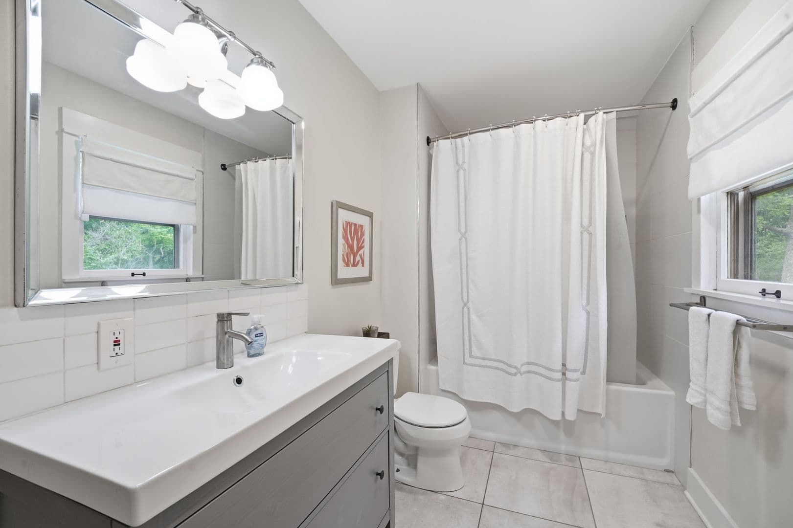 Kansas City House: 10200 Grandview Rd